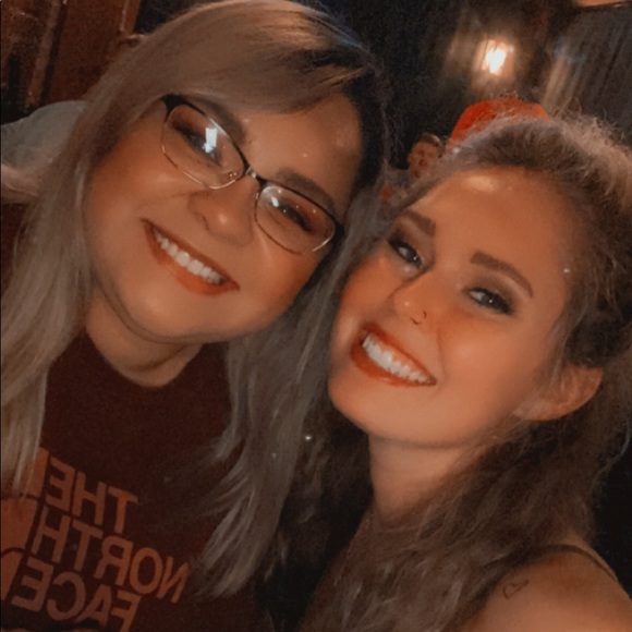 Meet Your Posher! - Picture 7 of 11